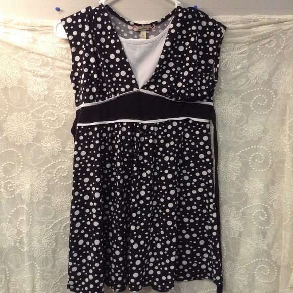 🐚Polka dotted Tunic shirt🐚 - Picture 1 of 5